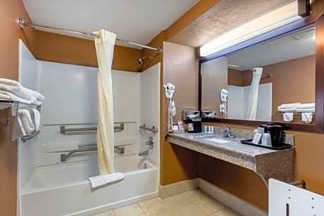 King Room - Accessible/Non-Smoking
