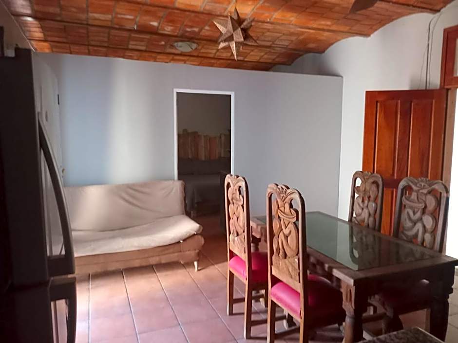 Hotel Casa Raymundo Suites