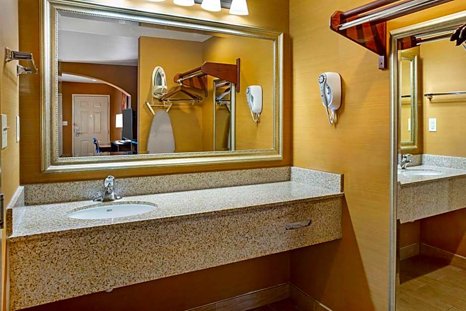 Best Western Exeter Inn And Suites