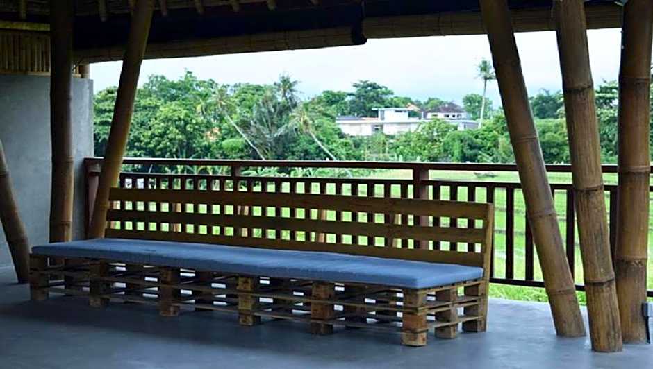 Castaway Hostel