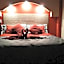 Hotel Revolucion