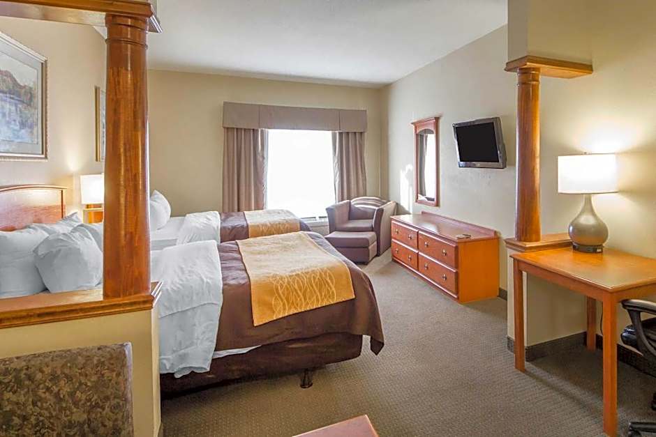 Quality Inn & Suites MidAmerica Industrial Park Area