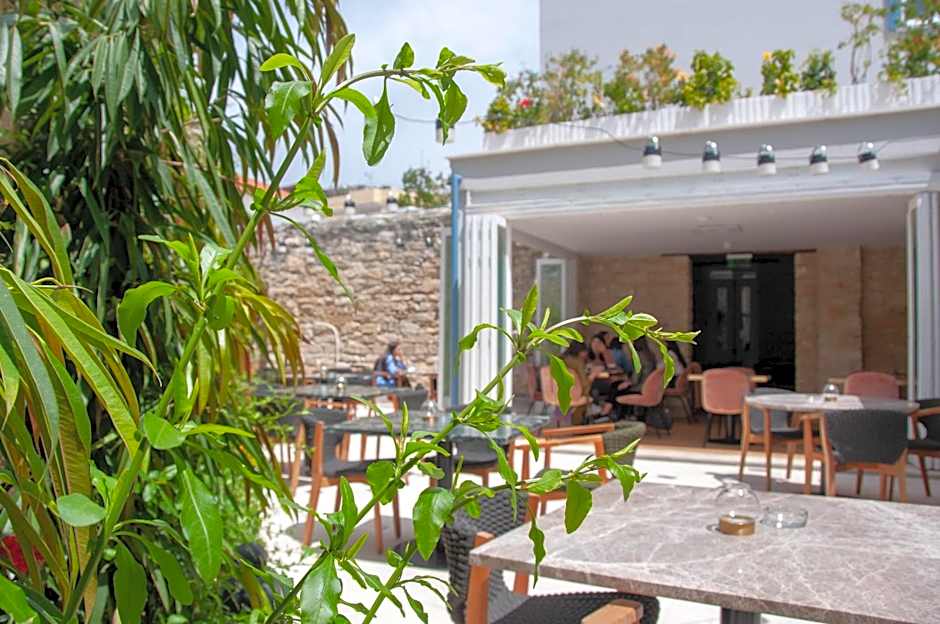 S Paul City Hotel