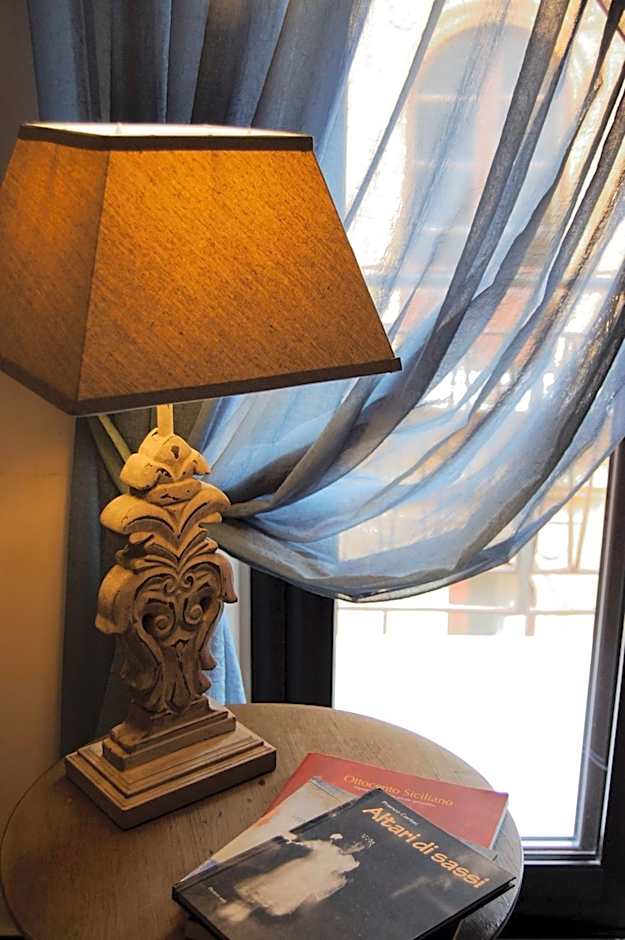 PortAtenea - Atenea Collection