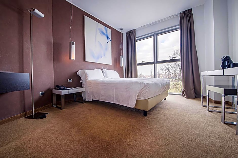 For You Hotel