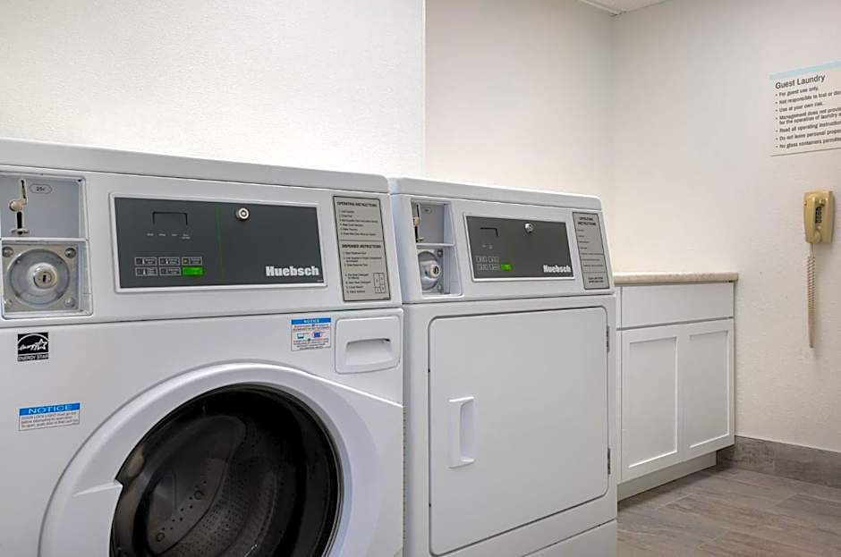 Garner Hotel Evansville East by IHG