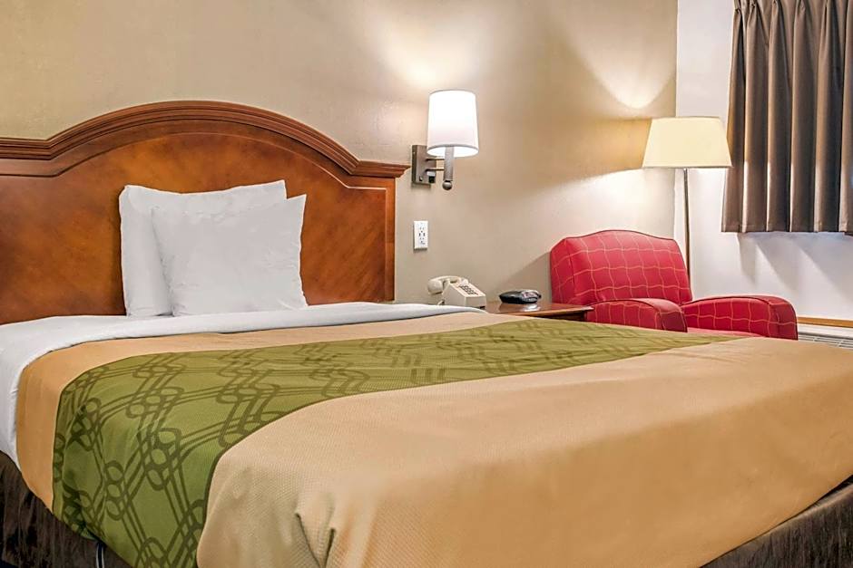 Econo Lodge Holland - Toledo