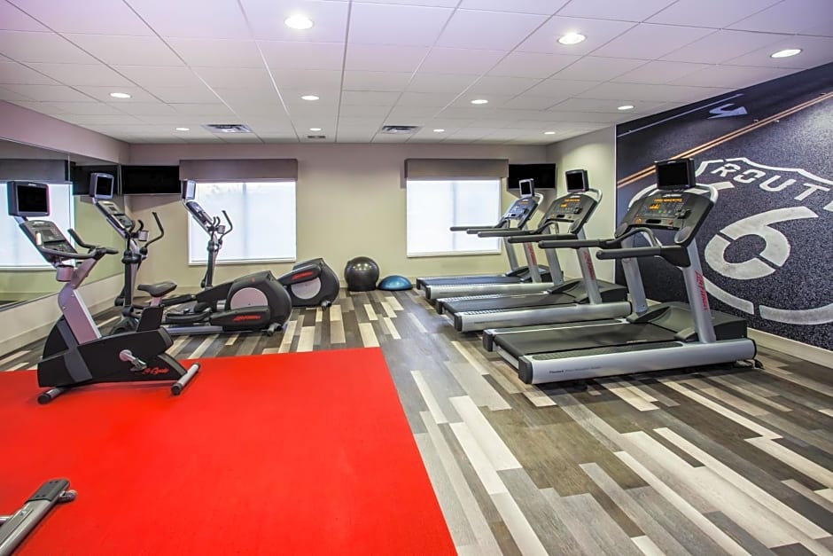 Holiday Inn Express & Suites Litchfield By IHG