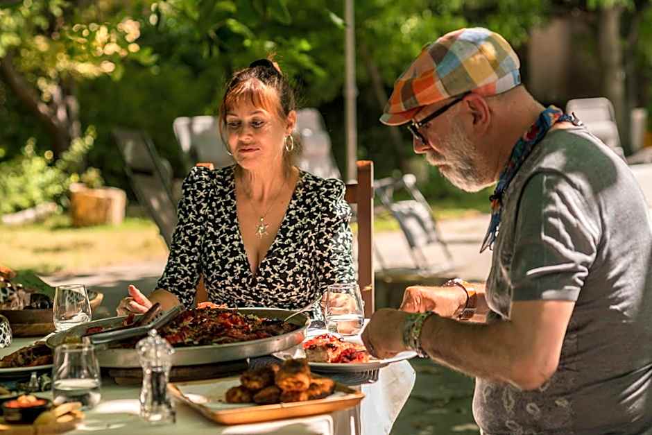 SUNOLUS VINEYARDHOUSe