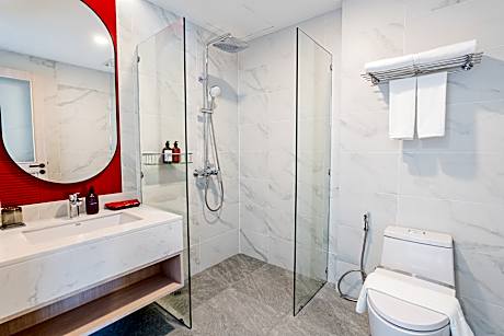 Deluxe Twin Bed with Balcony