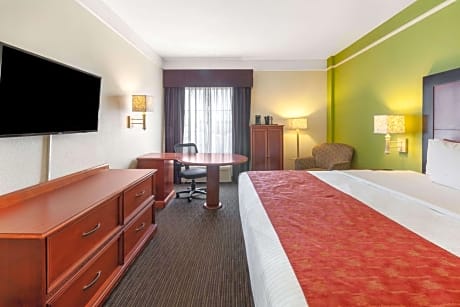 1 King Bed Deluxe Executive Room