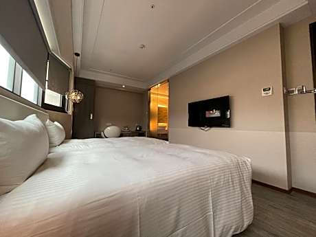 Day-use Double Room (2 Hours)