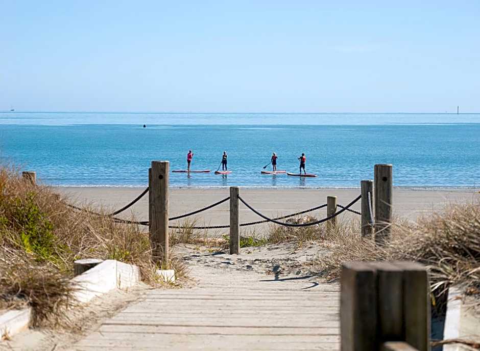 Tāhuna Beach Holiday Park