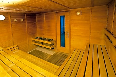 Two-Bedroom Apartment (4 pax) with Wellness Access