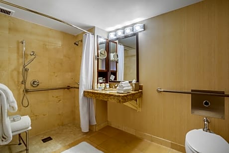 Yale View Room 2 Queen Beds