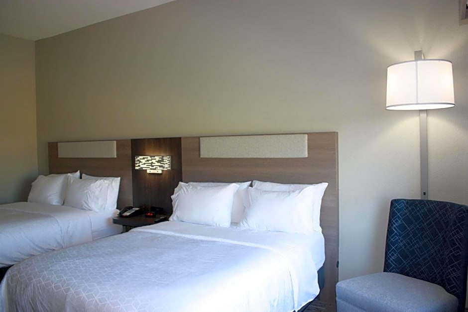 Holiday Inn Express Hotel & Suites Shamrock North By IHG