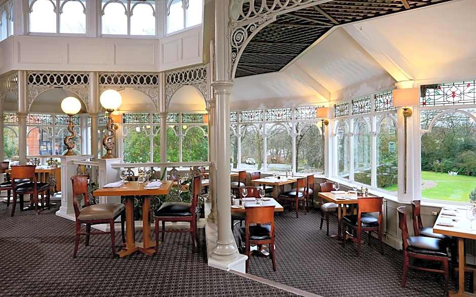 Macdonald Kilhey Court Hotel