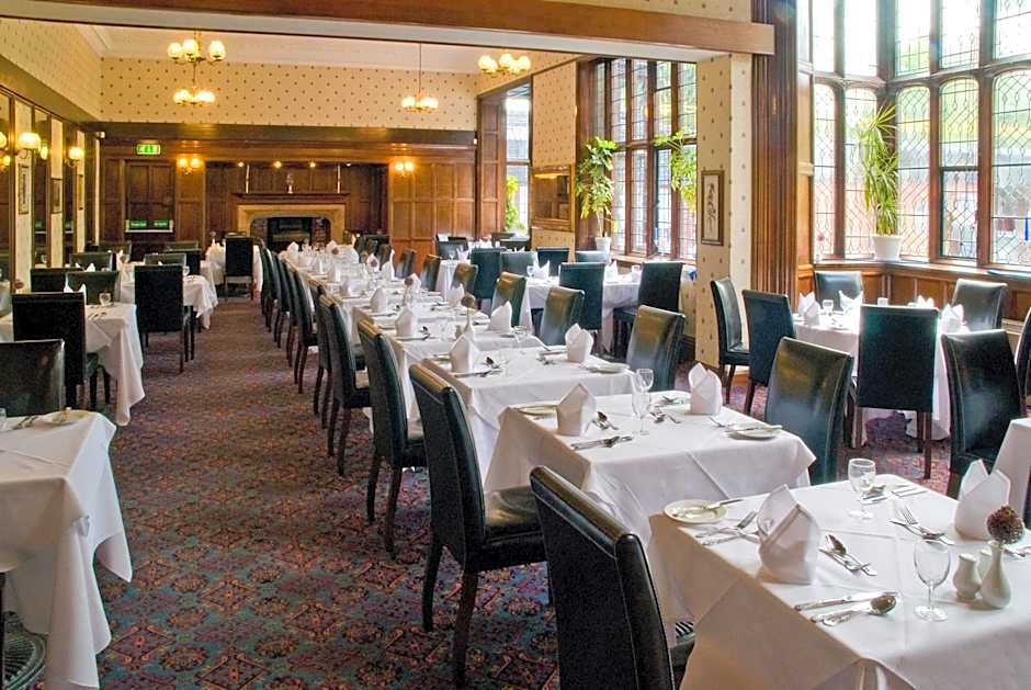 Britannia Royal Court Hotel