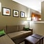 Comfort Suites University