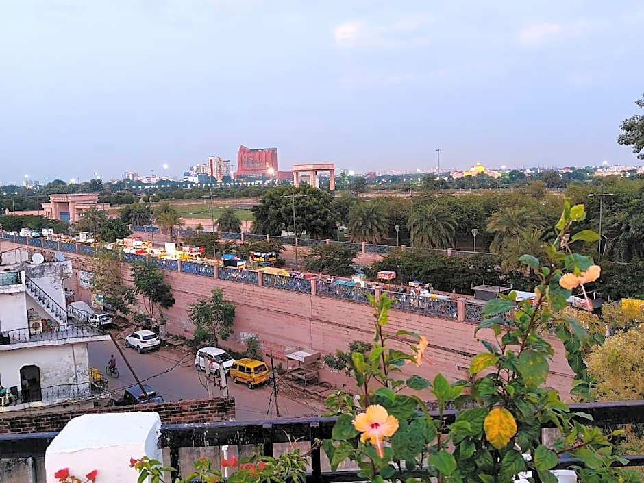 Hotel Seven – Ahmedabad, TN