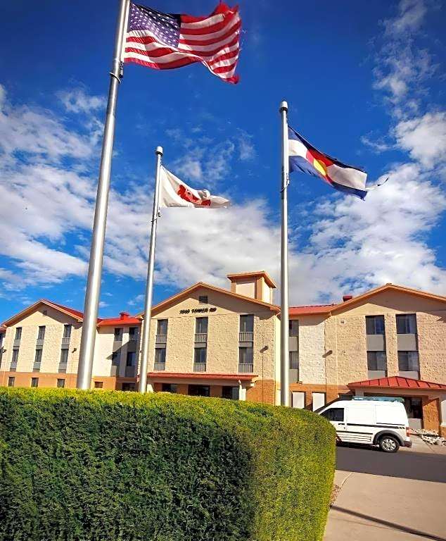 AmericInn by Wyndham Denver Airport