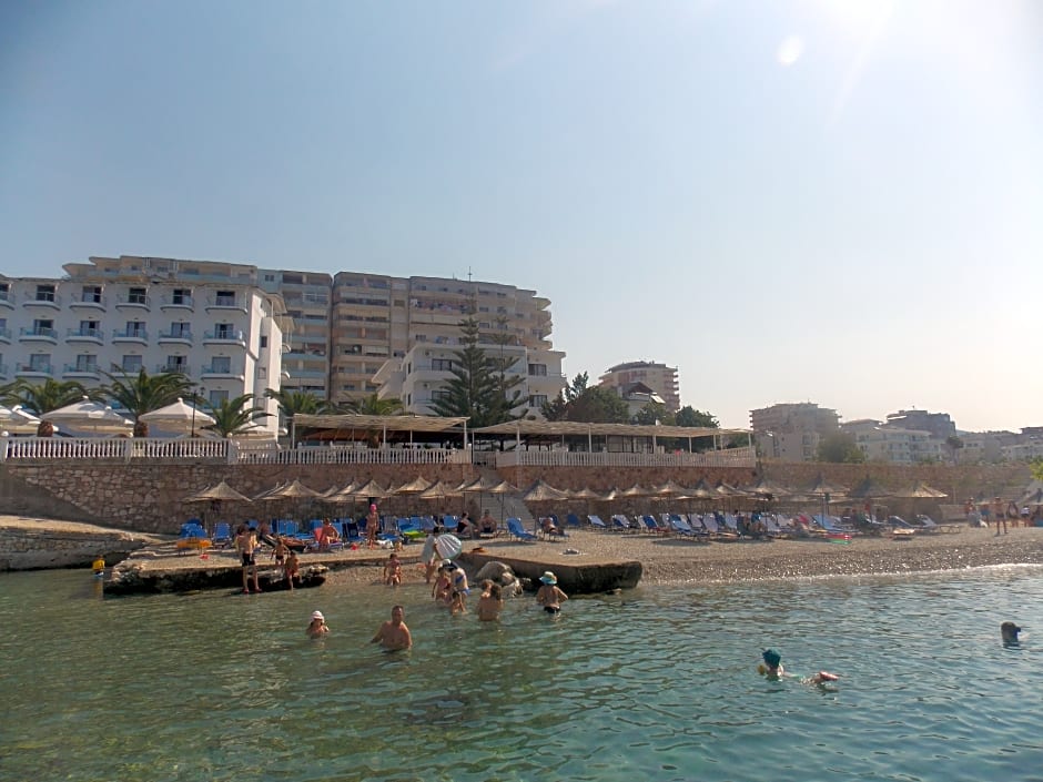 Hotel Joni Kompleks