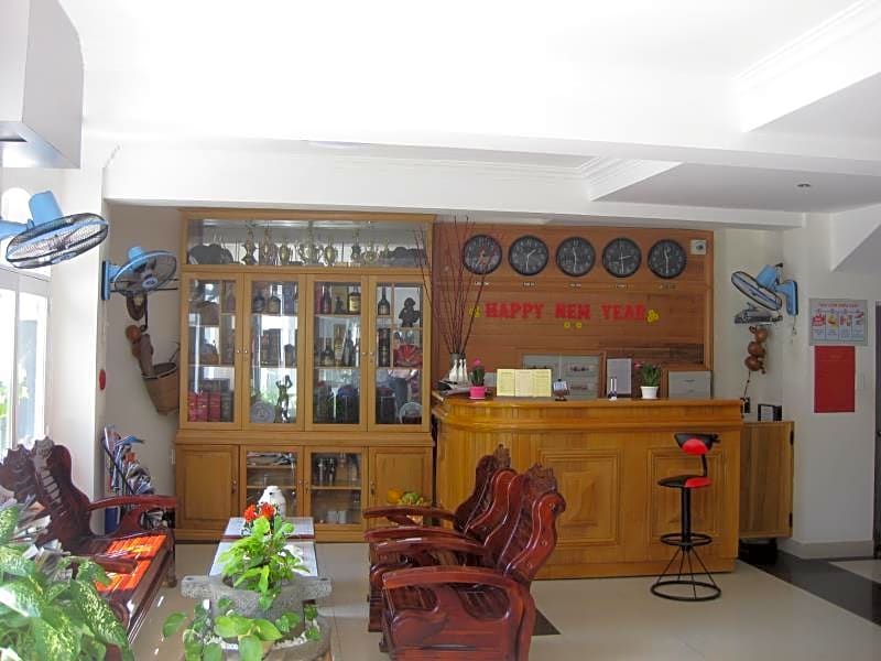 Nhiet Doi Hotel – Tuy Hòa, IL