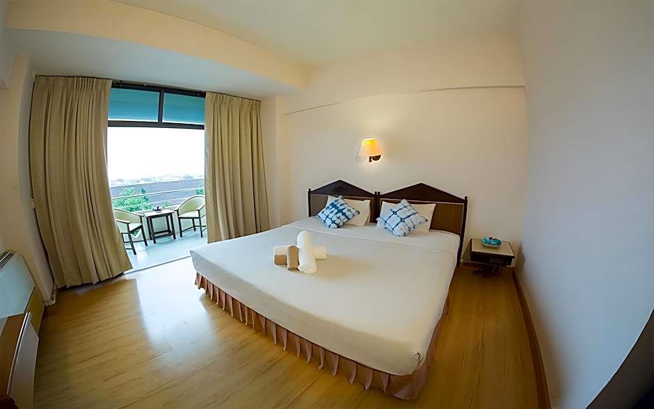 Phrae Nakara Hotel