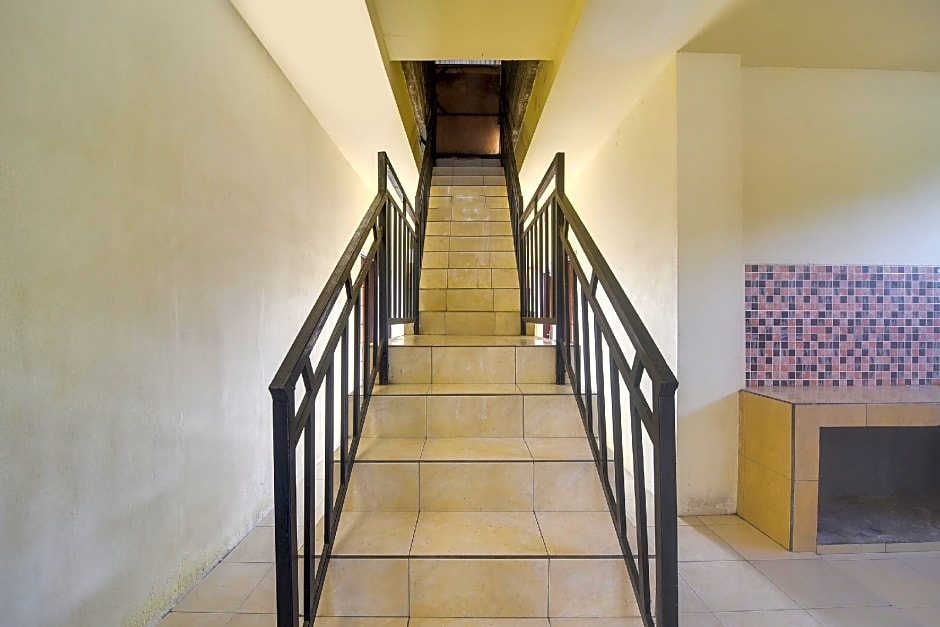 Hotel O Priska Kost Dan Homestay