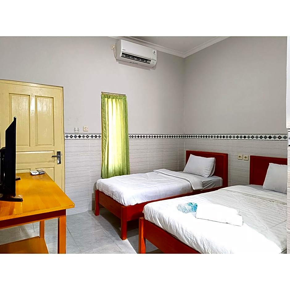 Wisma Mekar Jaya near Solo Safari Mitra RedDoorz