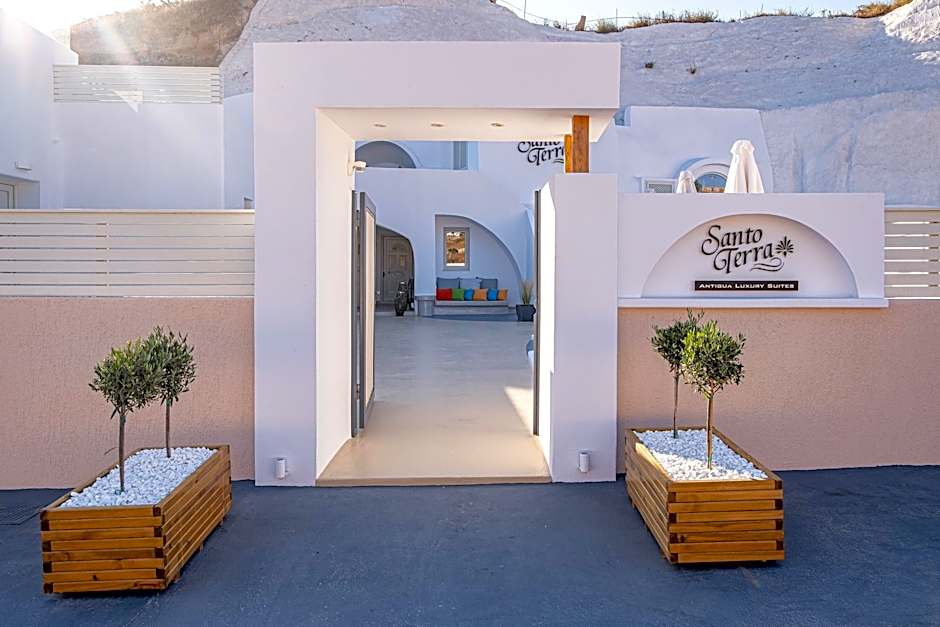 Santoterra Antigua Suites