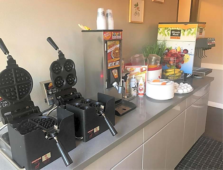 GreenTree Inn & Suites Los Angeles - Alhambra - Pasadena