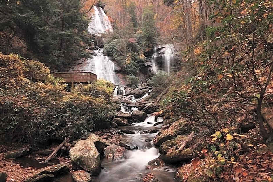 Nacoochee Valley Rentals