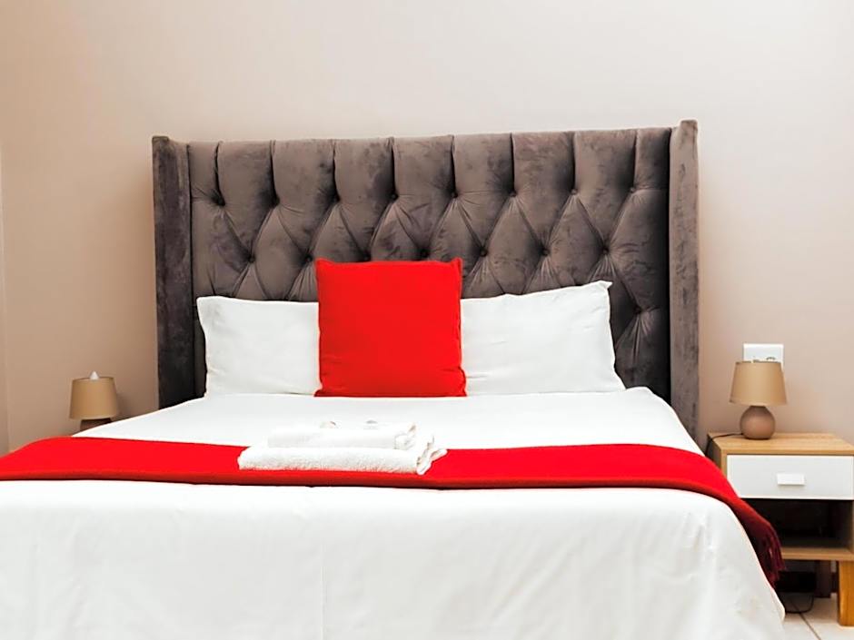 Ngwenya City Hotel