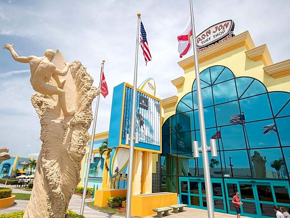 Boutique Vacation Rental Complex At Beach