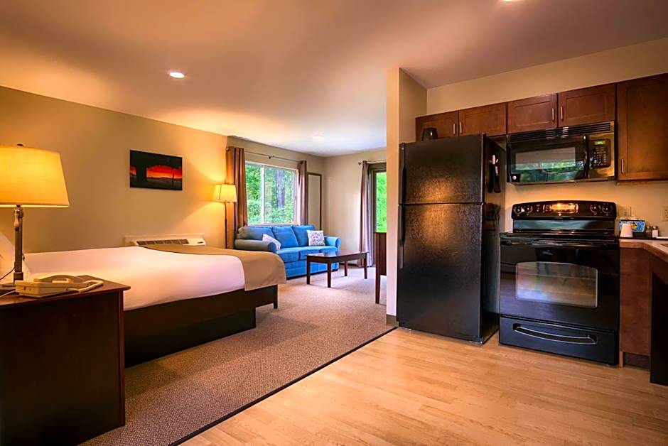 Sun & Ski Inn and Suites