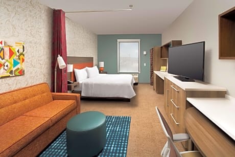 1 King Bed Studio Suite Nonsmoking