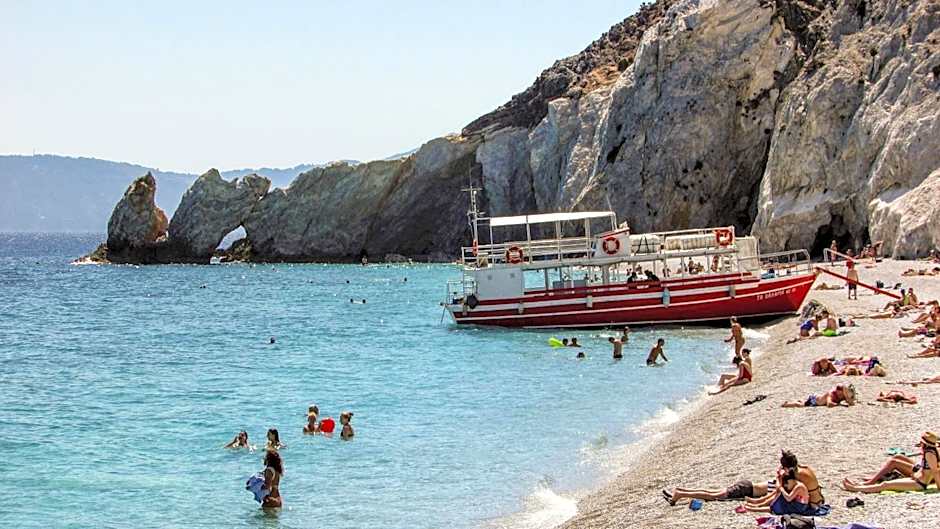 Skiathos Luxury Villa 2 Bedroom Villa Dyo Vromolimnos