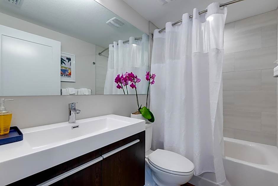 Escape Coastal Resort on Casey Key