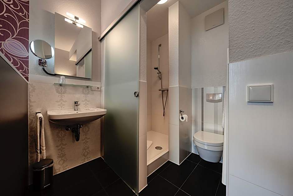 Hotel l'adresse garni