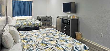 2 Queen Beds | Non-Smoking, Micfridge