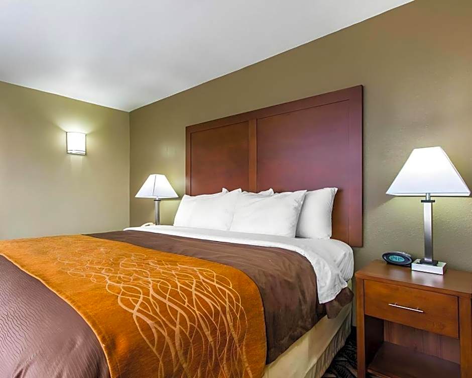 AmericInn by Wyndham Memphis East