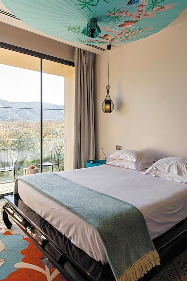 Cooking and Nature - Emotional Hotel