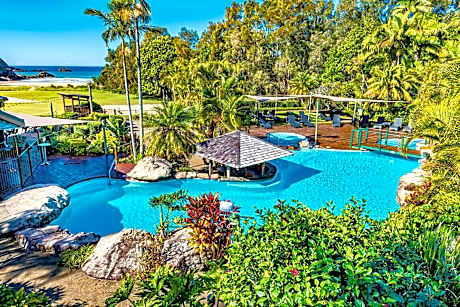 BreakFree Aanuka Beach Resort