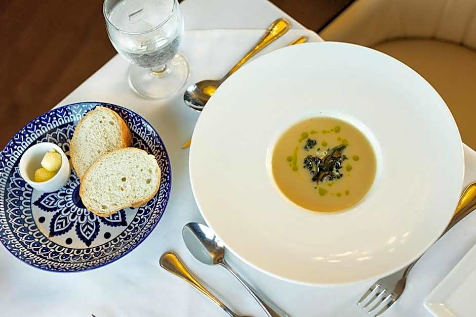 Pendray Inn and Tea House