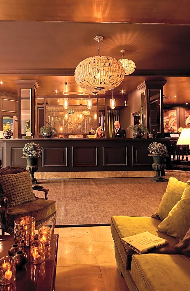 Hotel Carlton