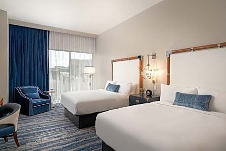 Queen Room with Two Queen and City View