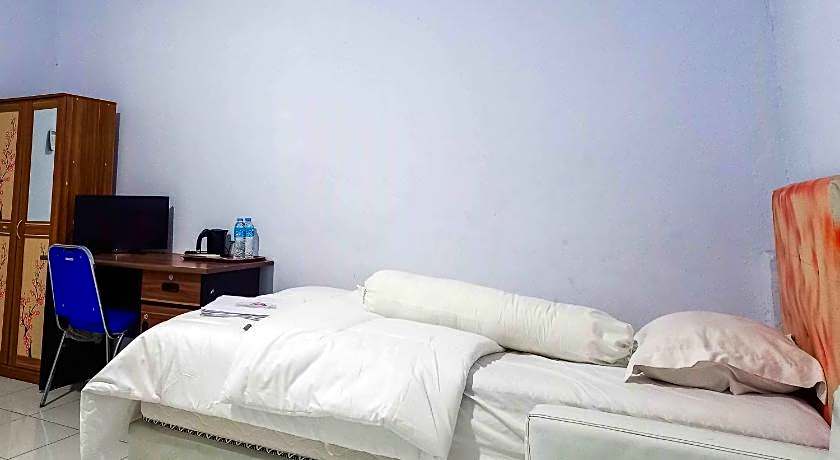 RedDoorz @ Lolak Bolaang Mongondow