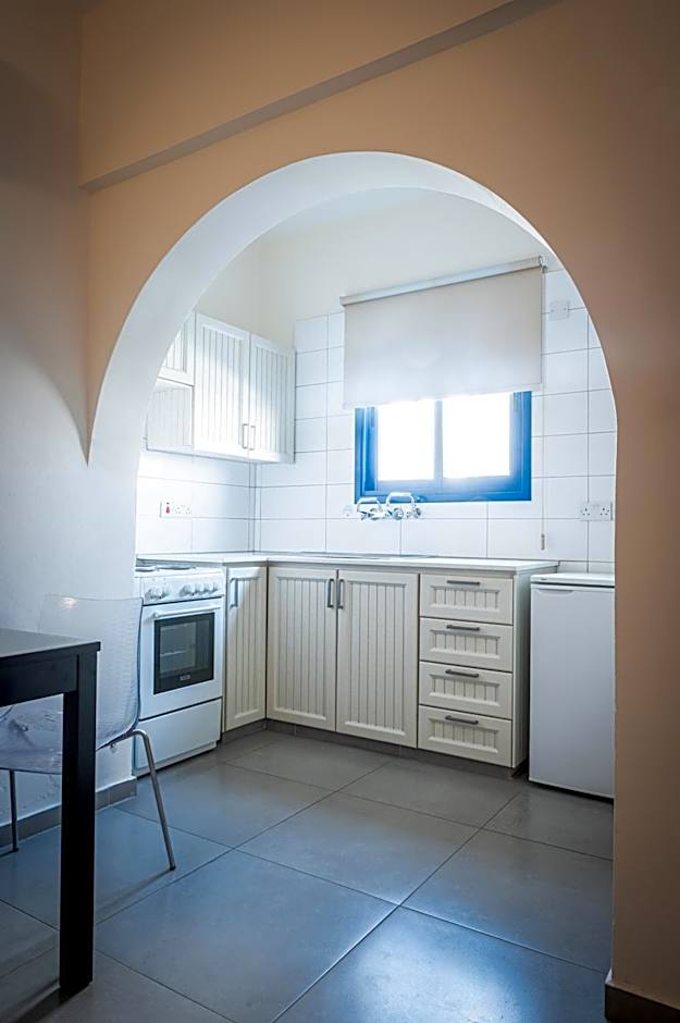 Kefalos Damon Hotel Apartments