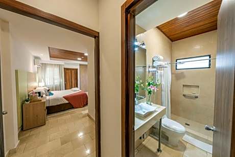 Suite with Two Double Beds and Balcony - Non-Smoking